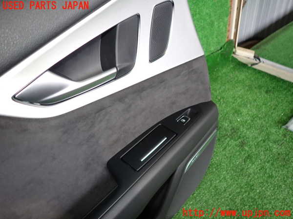 2UPJ-21911324]アウディ・A7 スポーツバック(4GCREC)左後ドア内張り 中古_m0002.jpg
