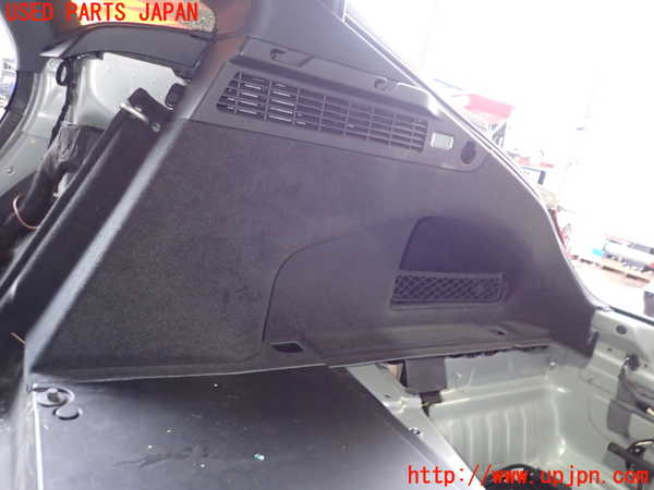 2UPJ-21917675]アウディ・A7 スポーツバック(4GCREC)右リアピラートリム 中古_m0003.jpg