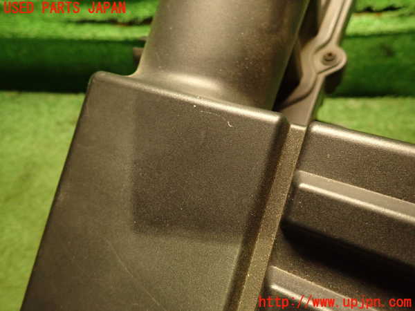 2UPJ-21922560]VW シロッコ(13CAV)エアクリーナーボックス 中古_m0002.jpg