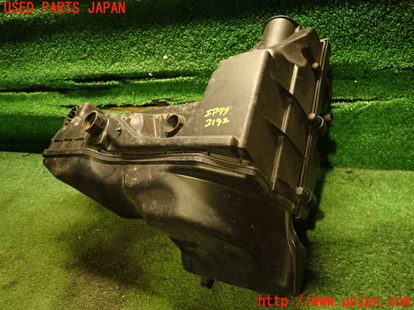 2UPJ-21922560]VW シロッコ(13CAV)エアクリーナーボックス 中古_m0003.jpg