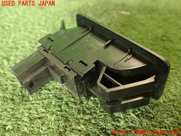 2UPJ-21926308]VW シロッコ(13CAV)スイッチ3 (トランク) 中古_m0003.jpg