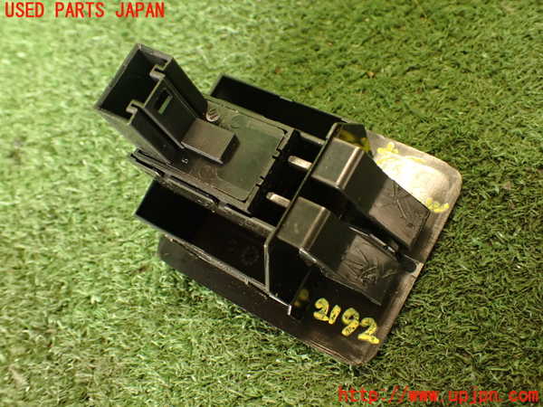 2UPJ-21926245]VW シロッコ(13CAV)左前パワーウィンドウスイッチ 中古_m0003.jpg