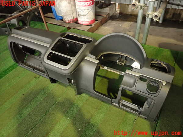 2UPJ-21927505]VW シロッコ(13CAV)ダッシュボード 中古_m0001.jpg