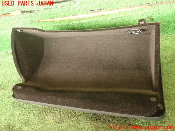 2UPJ-21927516]VW シロッコ(13CAV)グローブボックス1 中古_m0003.jpg