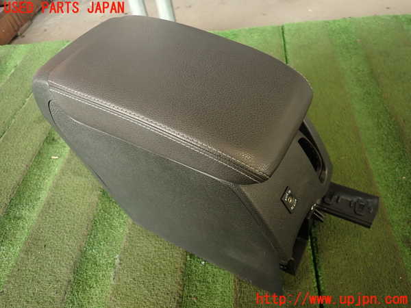 2UPJ-21927540]VW シロッコ(13CAV)センターコンソール 中古_m0001.jpg