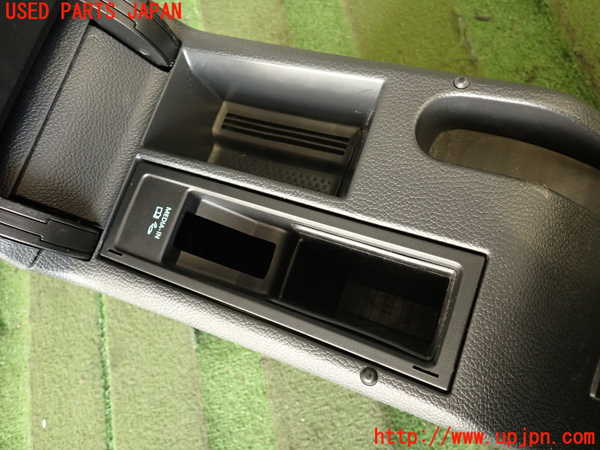 2UPJ-21927540]VW シロッコ(13CAV)センターコンソール 中古_m0004.jpg