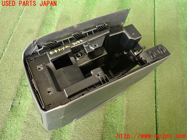 2UPJ-21927540]VW シロッコ(13CAV)センターコンソール 中古_m0005.jpg