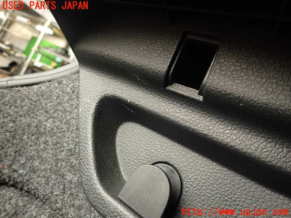 2UPJ-21927680]VW シロッコ(13CAV)左リアピラートリム 中古_m0005.jpg