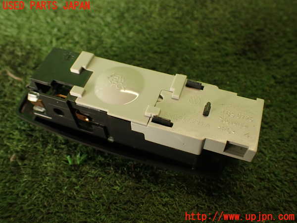 2UPJ-21926412]VW シロッコ(13CAV)ルームランプ2 (右 2列目) 中古_m0002.jpg