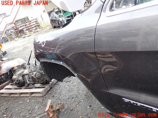 5UPJ-21941082]ジープグランドチェロキー(WK36P)左前フェンダー 中古_m0003.jpg