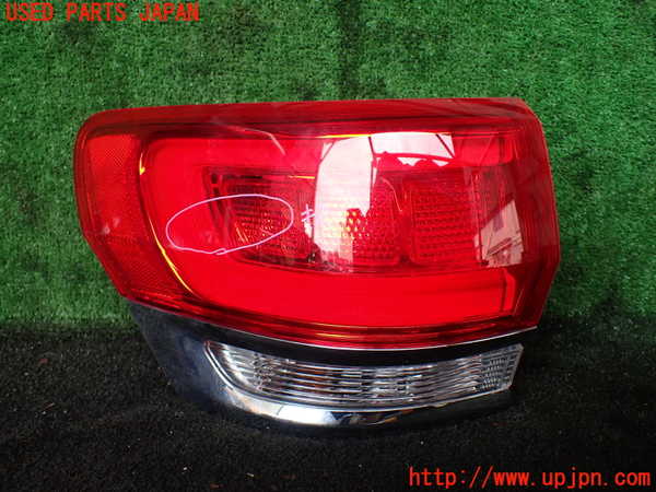 1UPJ-21941536]ジープグランドチェロキー(WK36P)左テールランプ 中古_m0001.jpg