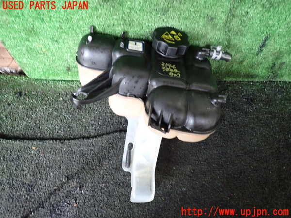 5UPJ-21942410]ジープグランドチェロキー(WK36P)ラジエータータンク 中古_m0001.jpg