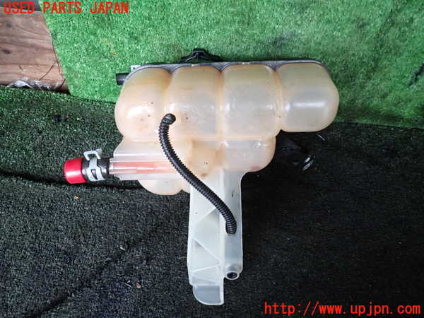 5UPJ-21942410]ジープグランドチェロキー(WK36P)ラジエータータンク 中古_m0002.jpg