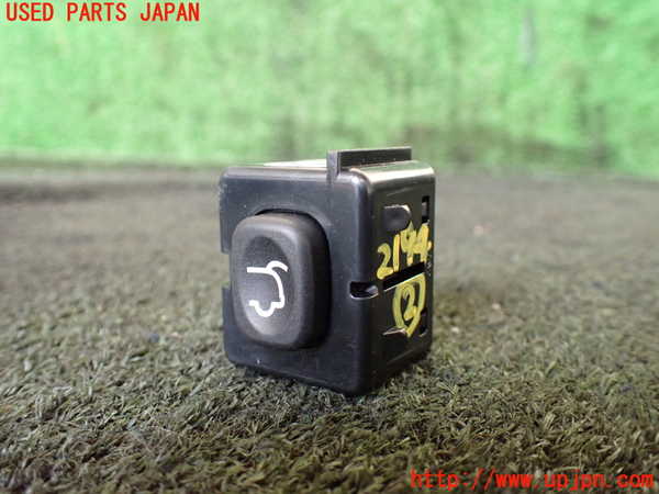 5UPJ-21946307]ジープグランドチェロキー(WK36P)スイッチ2 (バックドアオープナー) 中古_m0001.jpg