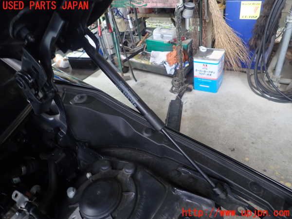 5UPJ-21951068]BMW 218i アクティブツアラー(6S15 F45)ボンネットダンパー 中古_m0002.jpg