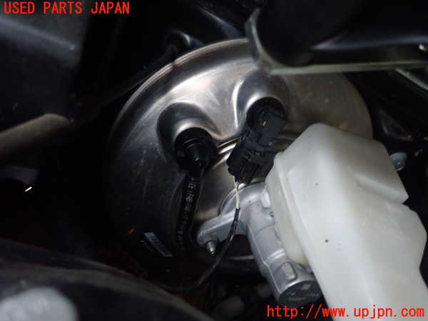 5UPJ-21954055]BMW 218i アクティブツアラー(6S15 F45)ブレーキマスターバック 中古_m0001.jpg