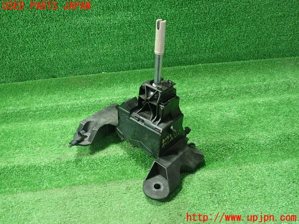 5UPJ-21957555]BMW 218i アクティブツアラー(6S15 F45)ATシフトレバー ジャンク部品取り_m0001.jpg