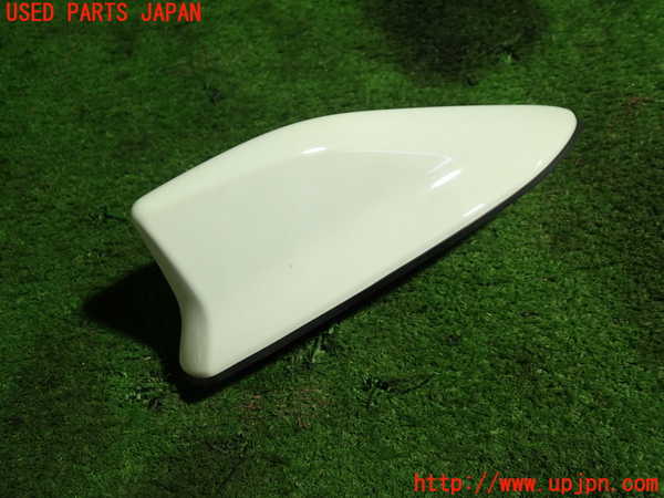 5UPJ-21966550]プリウス(ZVW60)アンテナ 中古_m0002.jpg