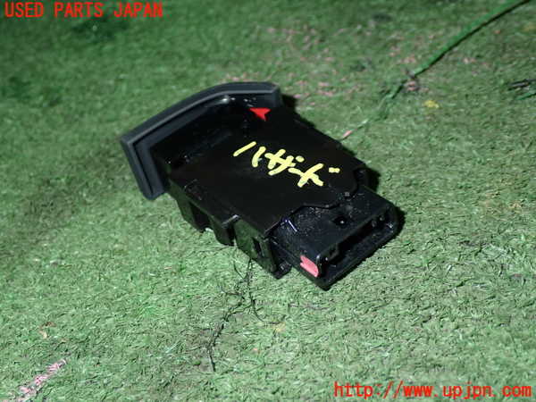 5UPJ-21966290]プリウス(ZVW60)ハザードスイッチ 中古_m0003.jpg
