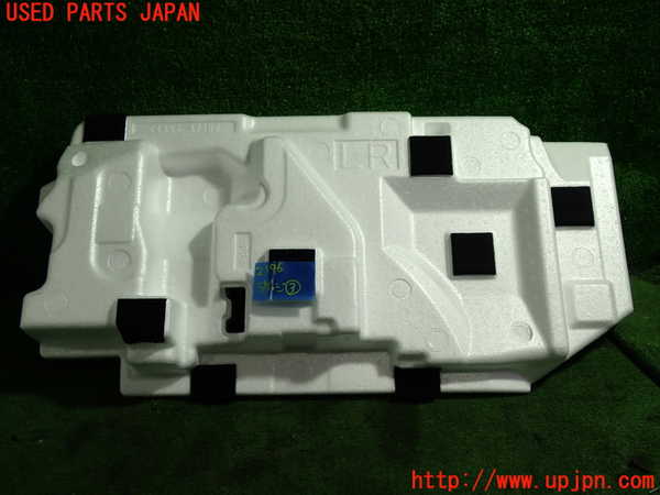 5UPJ-21967773]プリウス(ZVW60)ラゲッジトレイ3 中古_m0002.jpg