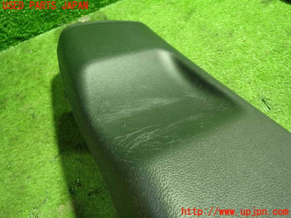 5UPJ-21967665]プリウス(ZVW60)右センターピラートリム 中古_m0003.jpg