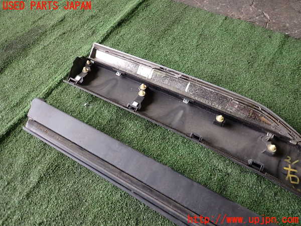 5UPJ-21971292]レクサス・RX450h(GYL15W)右後ドアパネル 中古_m0005.jpg