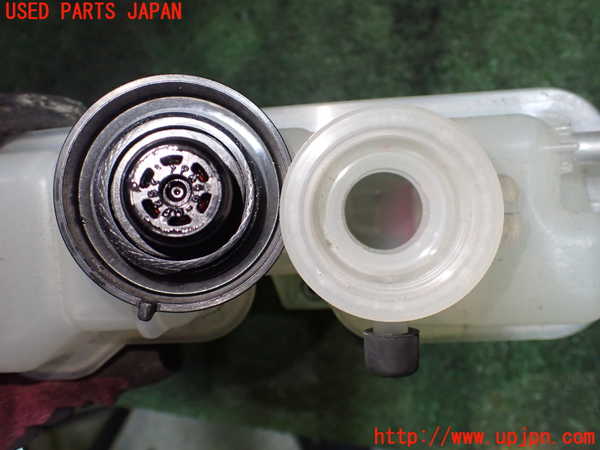 1UPJ-21972410]レクサス・RX450h(GYL15W)ラジエータータンク 中古_m0003.jpg