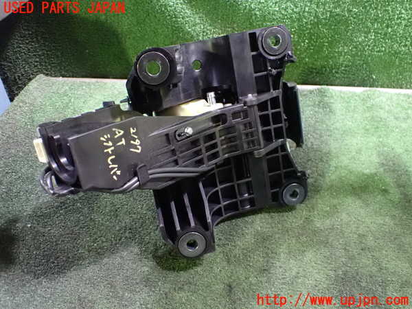 5UPJ-21977555]レクサス・RX450h(GYL15W)ATシフトレバー 中古_m0003.jpg