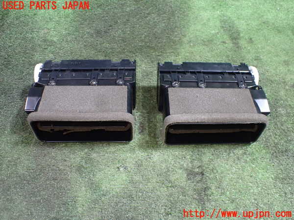 5UPJ-21977528]レクサス・RX450h(GYL15W)エアコン吹き出し口3 (真中) 中古_m0004.jpg