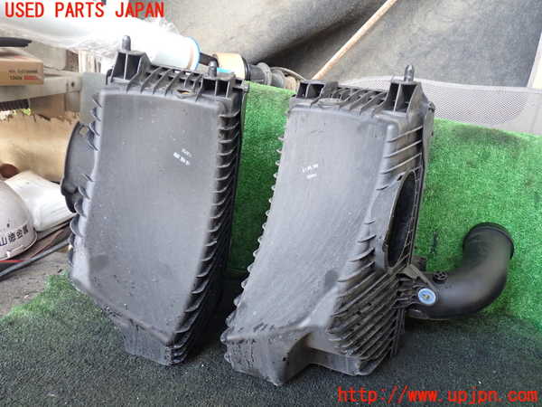 1UPJ-21982560]ポルシェ・カイエン S(92AM48)エアクリーナーボックス 中古_m0002.jpg
