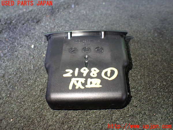 1UPJ-21987821]ポルシェ・カイエン S(92AM48)灰皿1 中古_m0002.jpg
