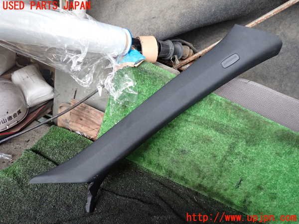 1UPJ-21987655]ポルシェ・カイエン S(92AM48)右フロントピラートリム 中古_m0001.jpg