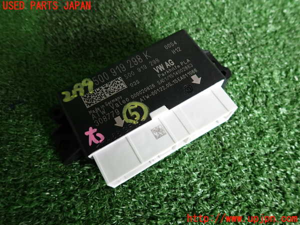 2UPJ-21996150]アウディ・TTS クーペ(FVCJXF)コンピューター5 中古 5Q0919298_m0001.jpg
