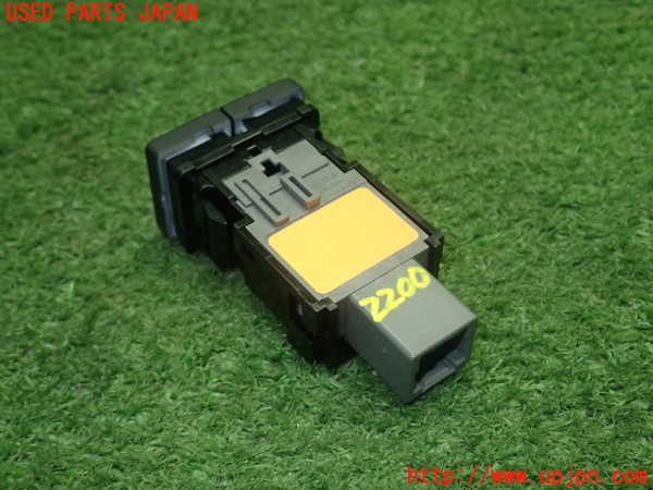5UPJ-22006309]スイフトスポーツ(ZC33S)スイッチ4 (シートヒーター) 中古_m0003.jpg