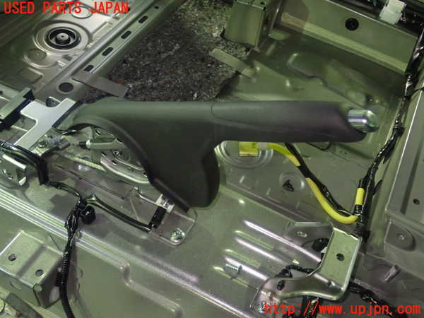5UPJ-22007550]スイフトスポーツ(ZC33S)サイドブレーキレバー 中古_m0001.jpg