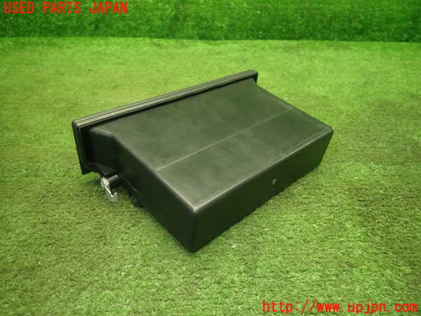5UPJ-22007841]スイフトスポーツ(ZC33S)小物入れ1 中古_m0002.jpg