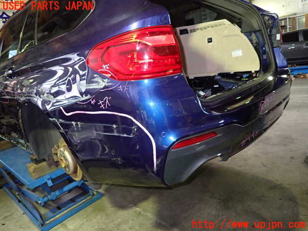 5UPJ-22011610]BMW 523d ツーリング(JM20 G31)リアバンパー Mスポーツ 中古_m0002.jpg
