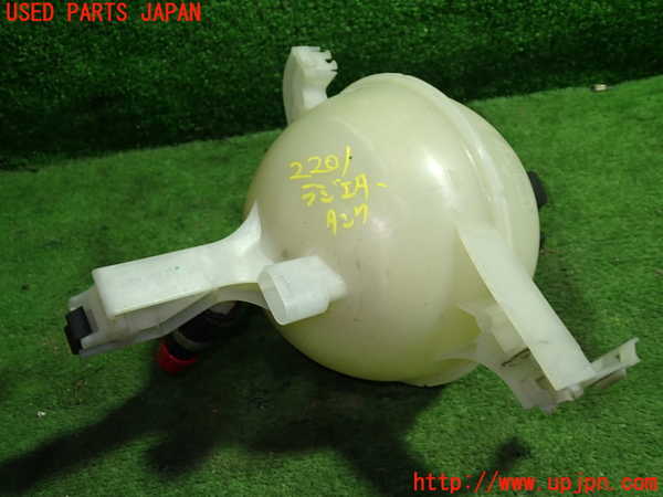 5UPJ-22012410]BMW 523d ツーリング(JM20 G31)ラジエータータンク 中古_m0002.jpg