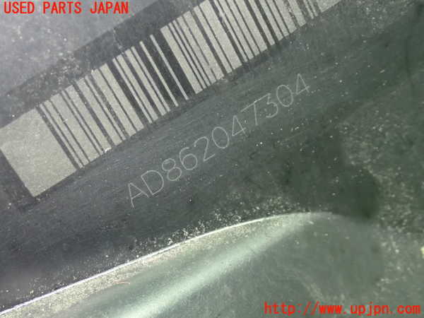 1UPJ-22012560]BMW 523d ツーリング(JM20 G31)エアクリーナーボックス 中古_m0004.jpg