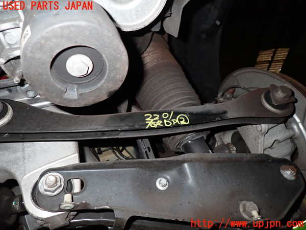 5UPJ-22015205]BMW 523d ツーリング(JM20 G31)右リアロアアーム2 中古_m0001.jpg
