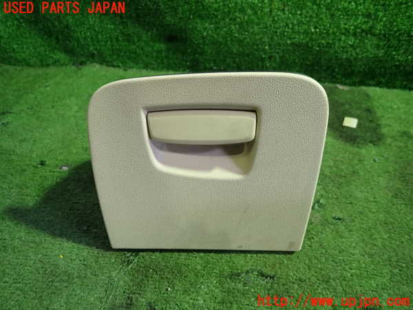 5UPJ-22017841]BMW 523d ツーリング(JM20 G31)小物入れ1 中古_m0001.jpg