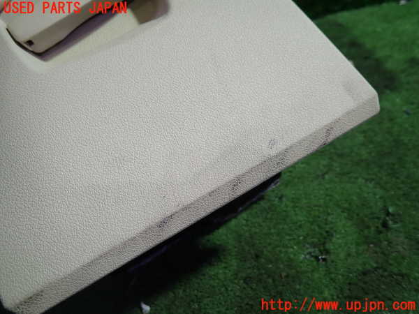 5UPJ-22017841]BMW 523d ツーリング(JM20 G31)小物入れ1 中古_m0002.jpg