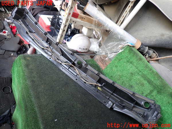 5UPJ-22021190]ハイエースバン200系(KDH206V)カウルトップ 中古_m0004.jpg