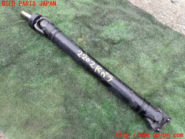 5UPJ-22023410]ハイエースバン200系(KDH206V)リアプロペラシャフト 中古_m0001.jpg