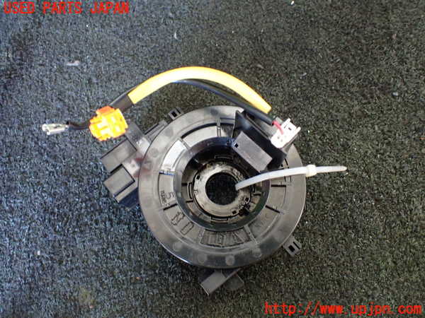 5UPJ-22026800]ハイエースバン200系(KDH206V)スパイラルケーブル(リール) 中古_m0001.jpg