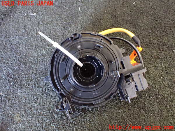 5UPJ-22026800]ハイエースバン200系(KDH206V)スパイラルケーブル(リール) 中古_m0002.jpg