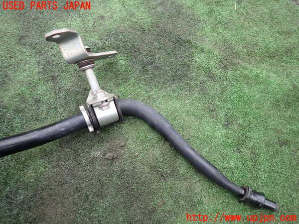 5UPJ-22035440]ハイエースバン200系(GDH206V)フロントスタビライザー 中古_m0002.jpg