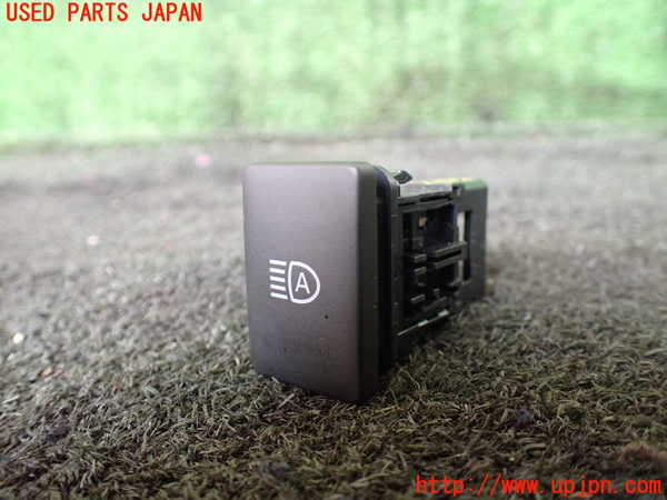 5UPJ-22036309]ハイエースバン200系(GDH206V)スイッチ4（オートハイビーム） 中古_m0001.jpg