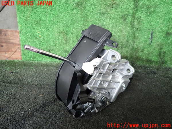 5UPJ-22037555]ハイエースバン200系(GDH206V)ATシフトレバー 中古_m0001.jpg