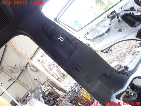 5UPJ-22037670]ハイエースバン200系(GDH206V)左センターピラートリム 中古_m0001.jpg